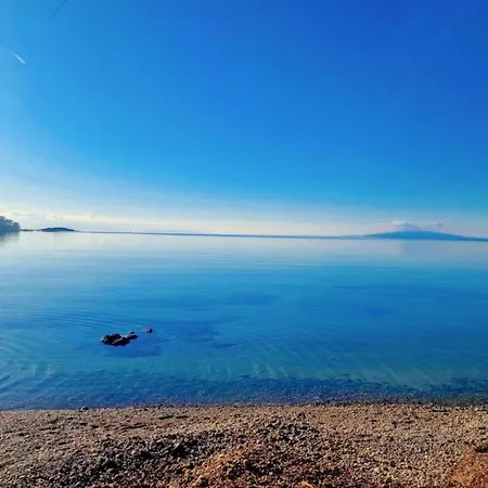 Dora Peljesac Croatia Zuljana