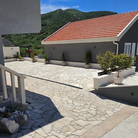 Dora Peljesac Croatia *